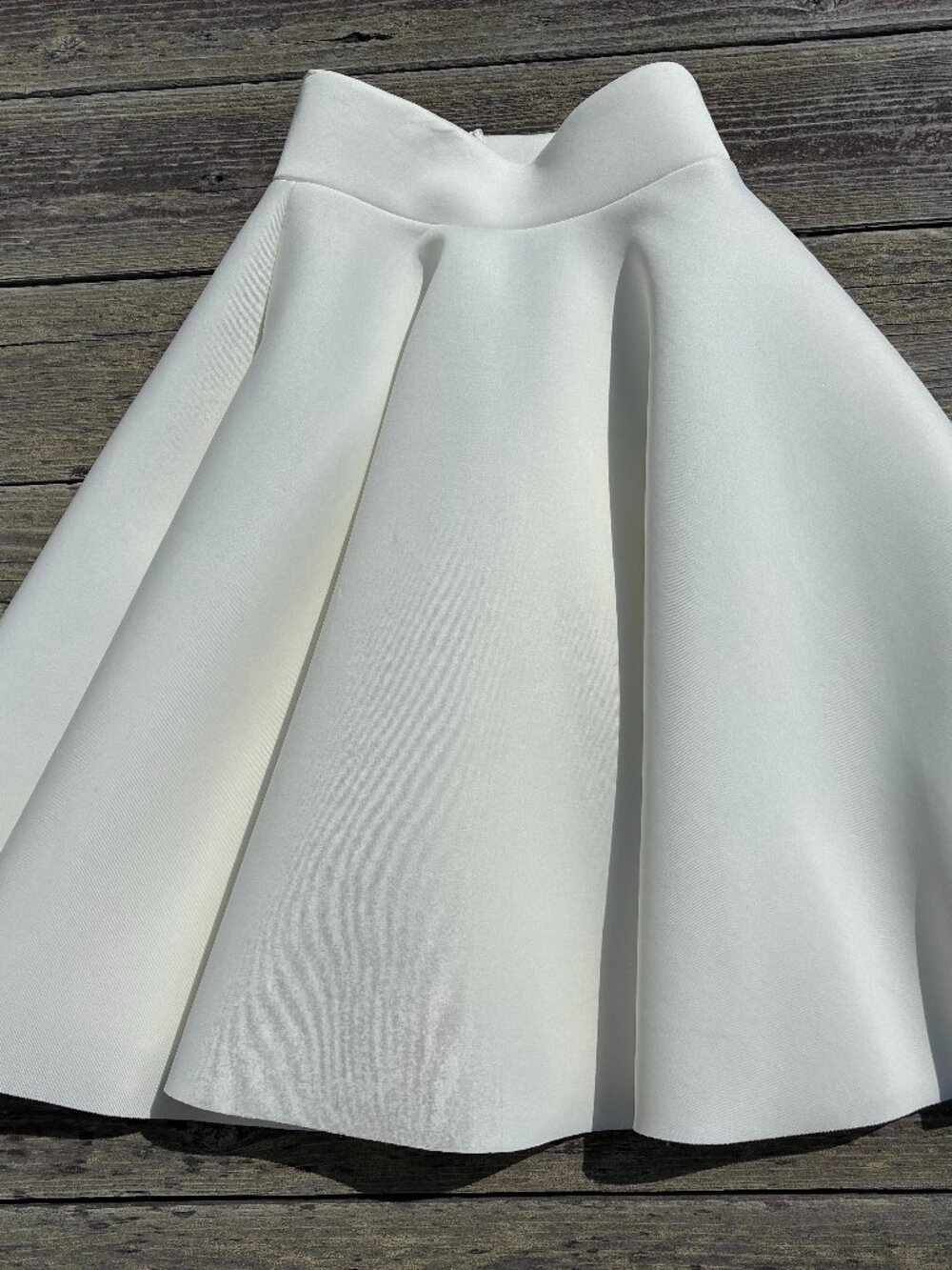 Fun white skirt